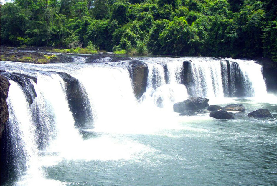 attraction-Chi Phat Waterfall Koh Kong.jpg